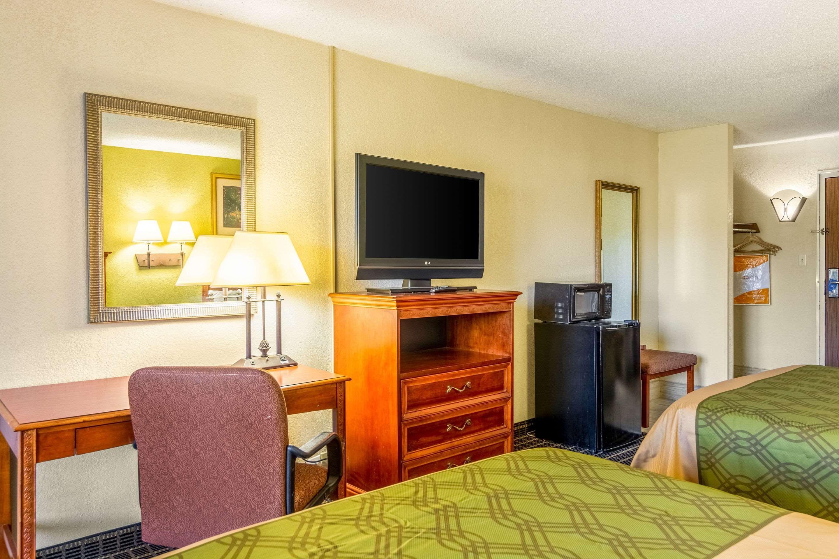 Rodeway Inn Central Річмонд Екстер'єр фото